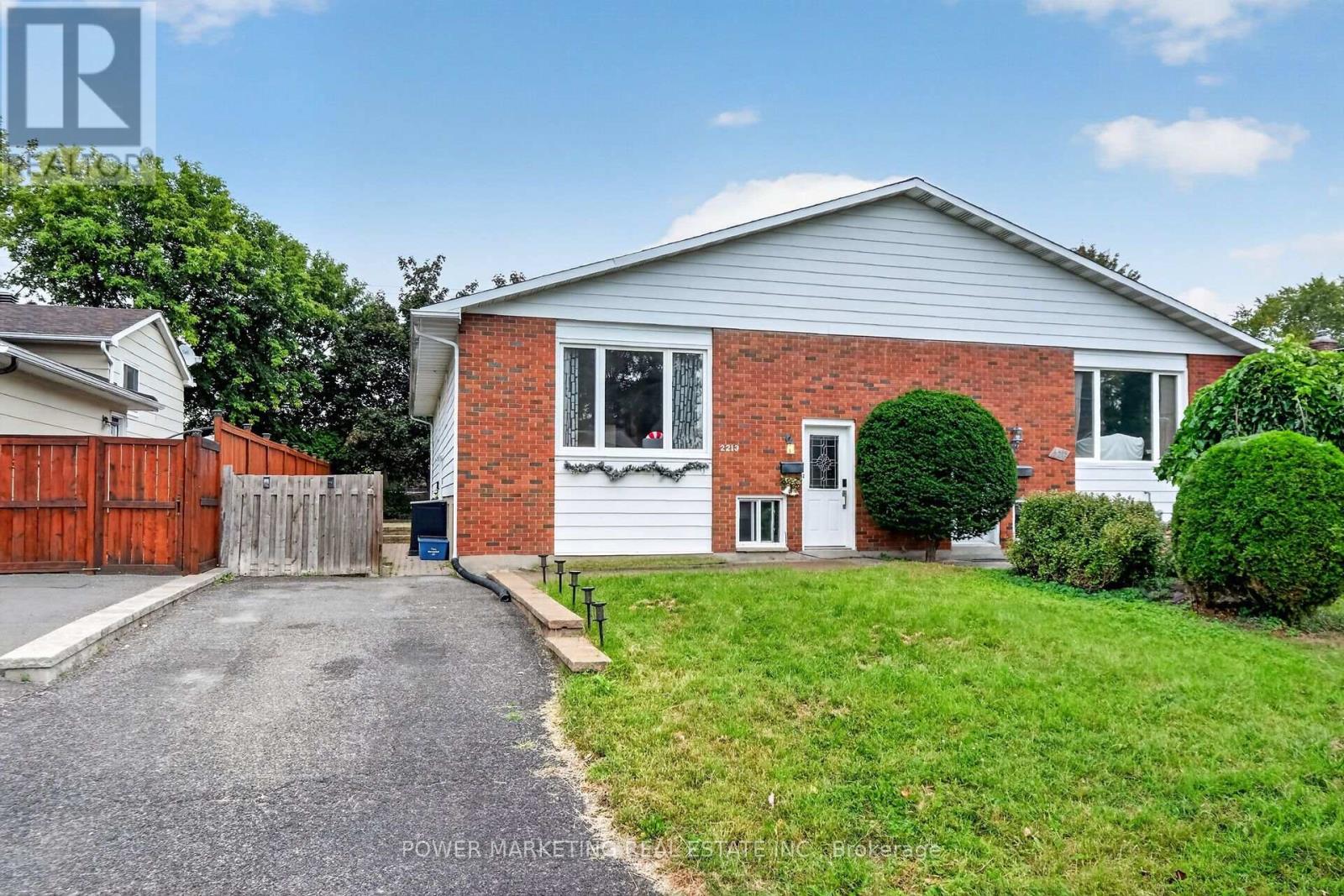 2213 FILLMORE CRESCENT, Ottawa. Luxury613. By Peter Sagos