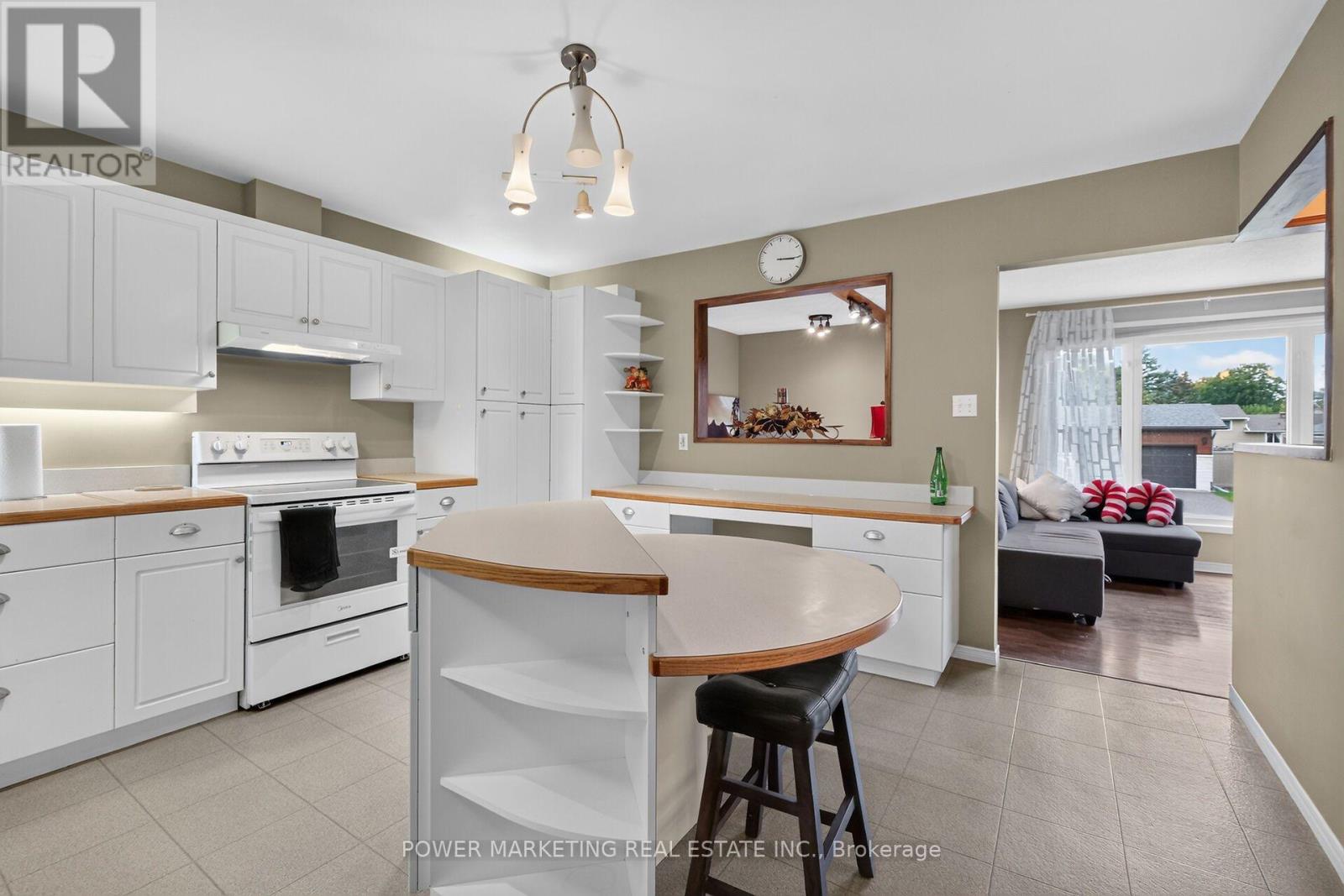 2213 FILLMORE CRESCENT, Ottawa. Luxury613. By Peter Sagos - Image 17