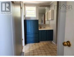 18 Pope's Road, Upper Woods Harbour, NS B0W2E0 Photo 10