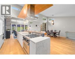 1269 Cloverley Street, North Vancouver, BC V7L1N7 Photo 14