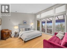 1269 Cloverley Street, North Vancouver, BC V7L1N7 Photo 17