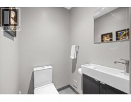 1269 Cloverley Street, North Vancouver, BC V7L1N7 Photo 21