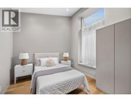 1269 Cloverley Street, North Vancouver, BC V7L1N7 Photo 24