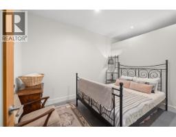 1269 Cloverley Street, North Vancouver, BC V7L1N7 Photo 26