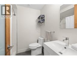 1269 Cloverley Street, North Vancouver, BC V7L1N7 Photo 27