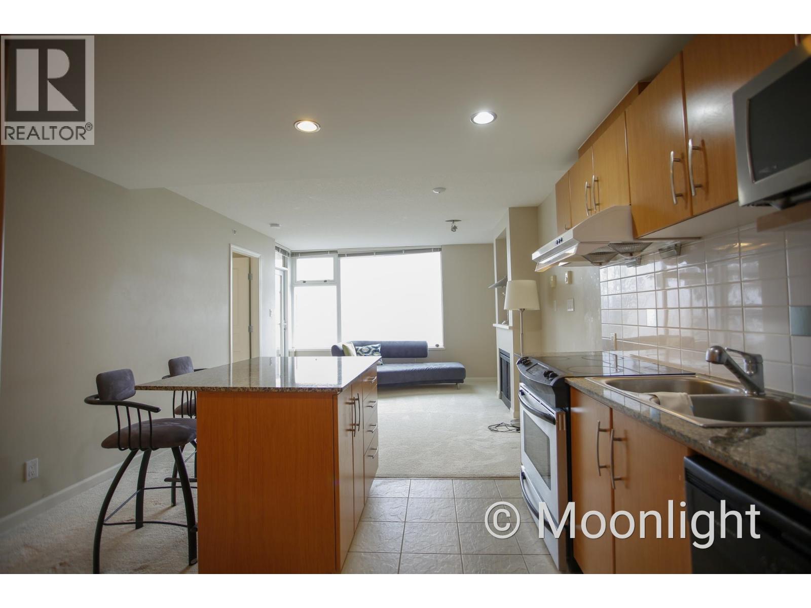 409 9298 UNIVERSITY CRESCENT