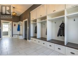 Foyer - 284 Tremont Mountain Road, South Tremont, NS B0P1R0 Photo 8