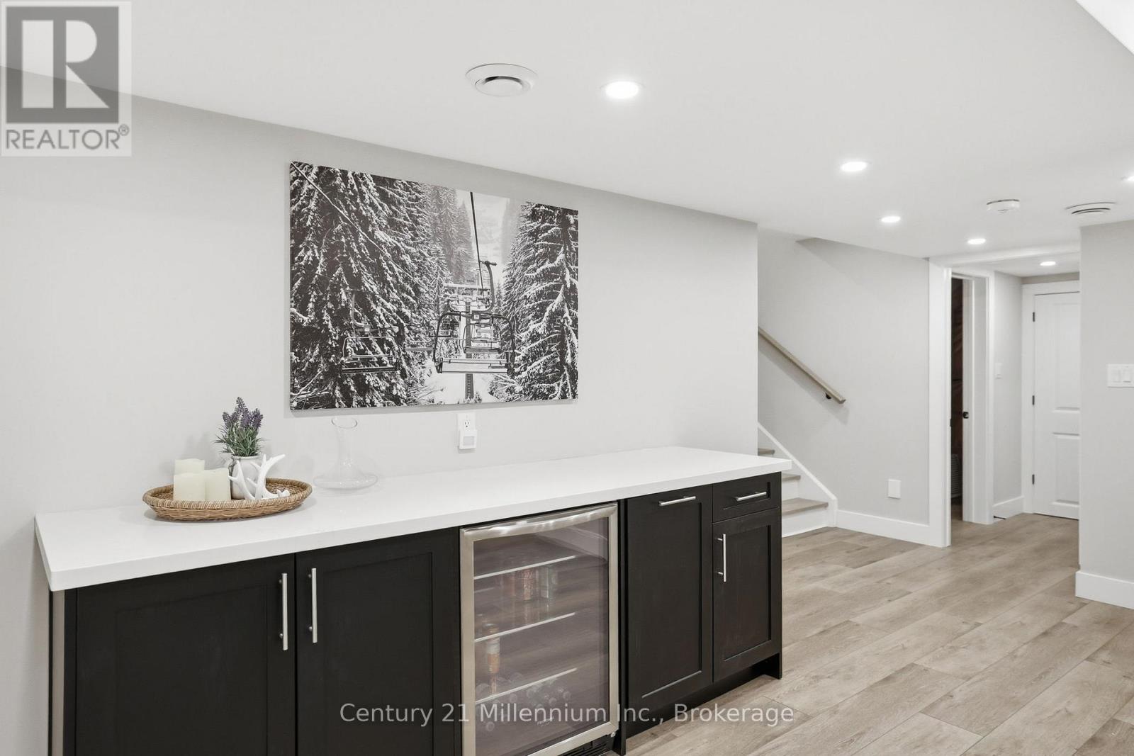 131 COURTLAND STREET - Image 32