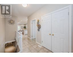Kitchen - 291 Bamford Drive, North Perth, ON N4W3V2 Photo 8