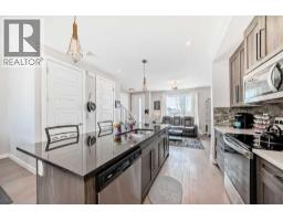 2pc Bathroom - 1016 Lanark Boulevard Se, Airdrie, AB T4A3L6 Photo 6