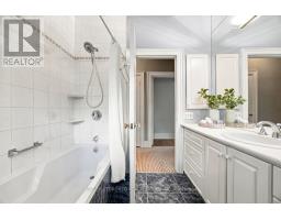 111 Welland Avenue, Toronto, ON M4T2J3 Photo 25