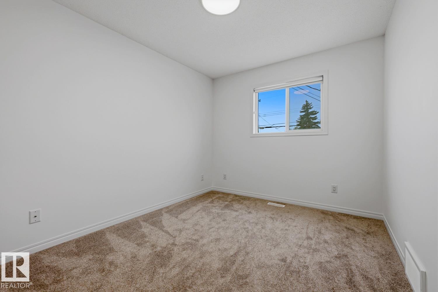 11120 132 St NW, Westmount — photo 16 of 22