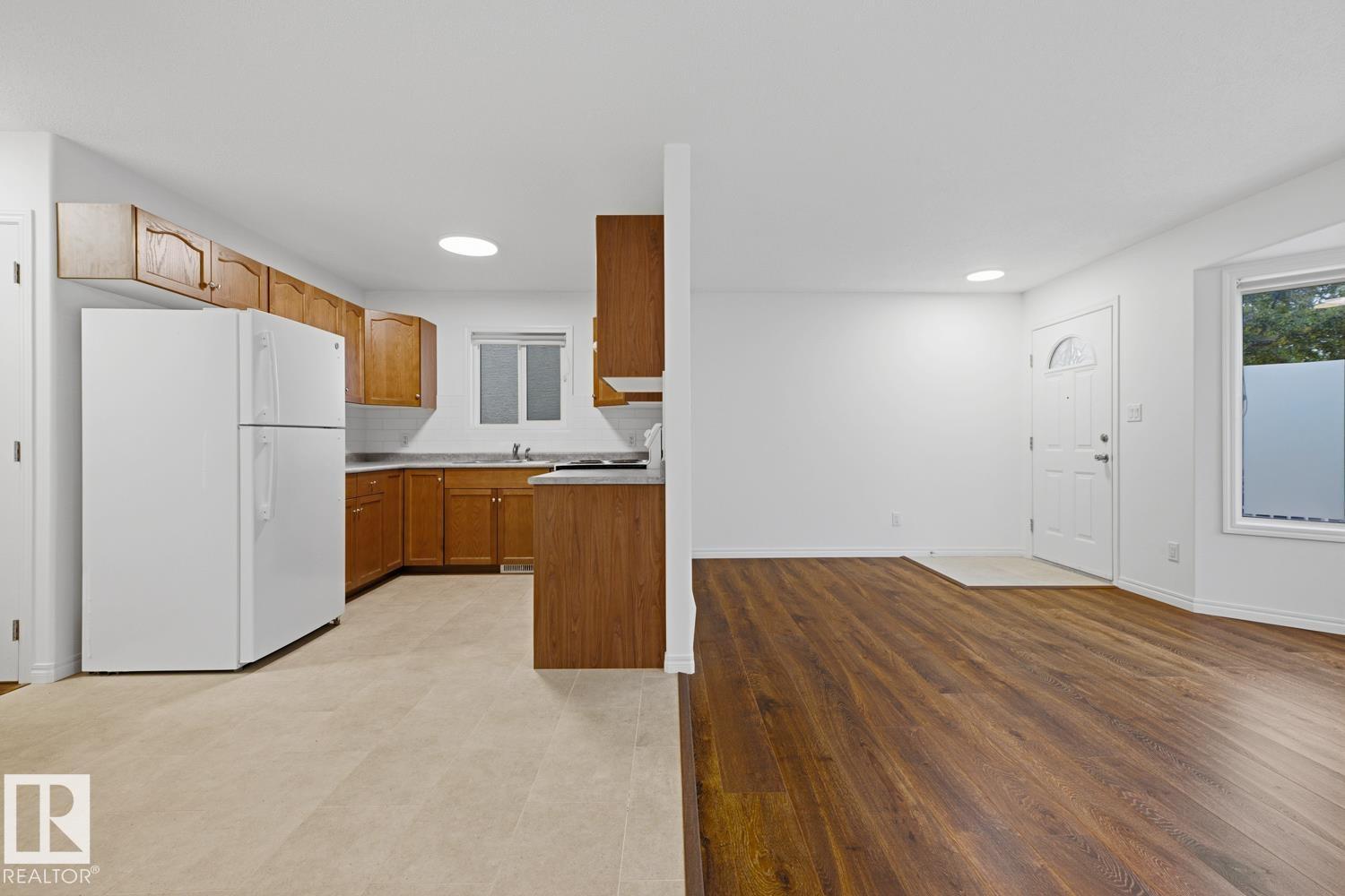 11120 132 St NW, Westmount — photo 8 of 22