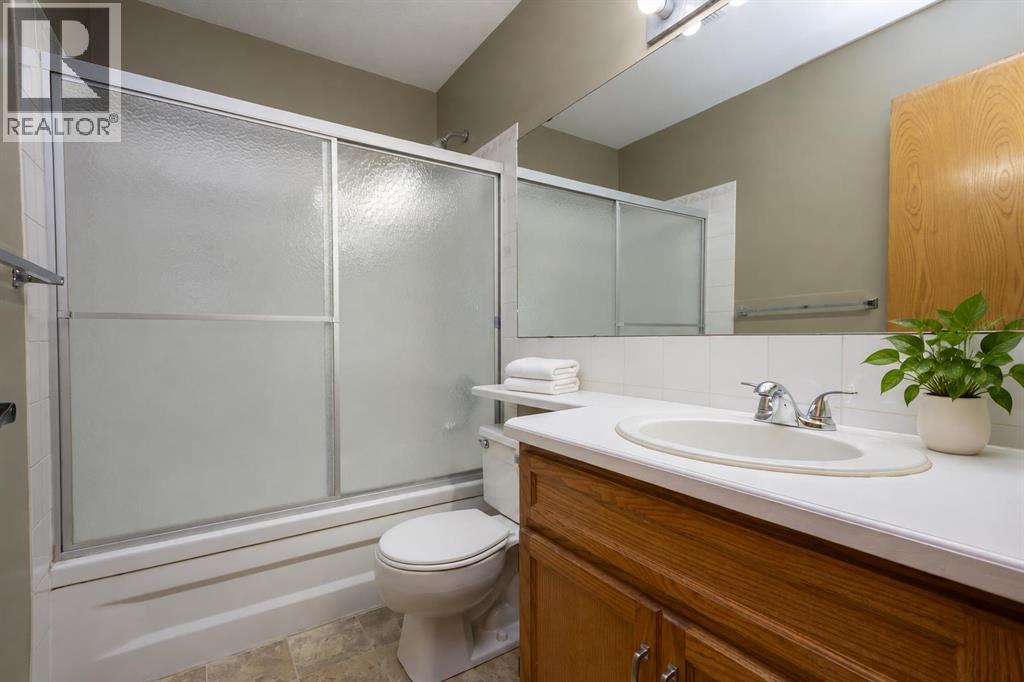 16 Davis Close, Red Deer