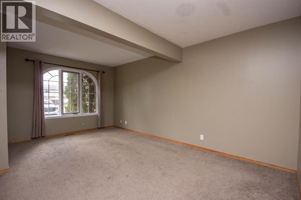 16 Davis Close, Red Deer