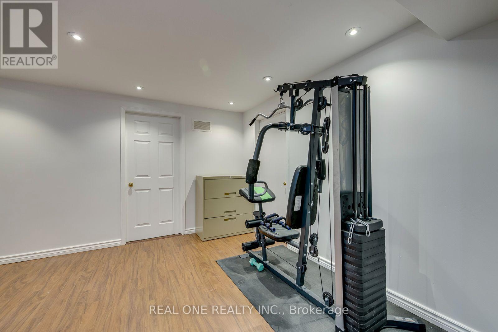 2041 MADDEN BOULEVARD - 42