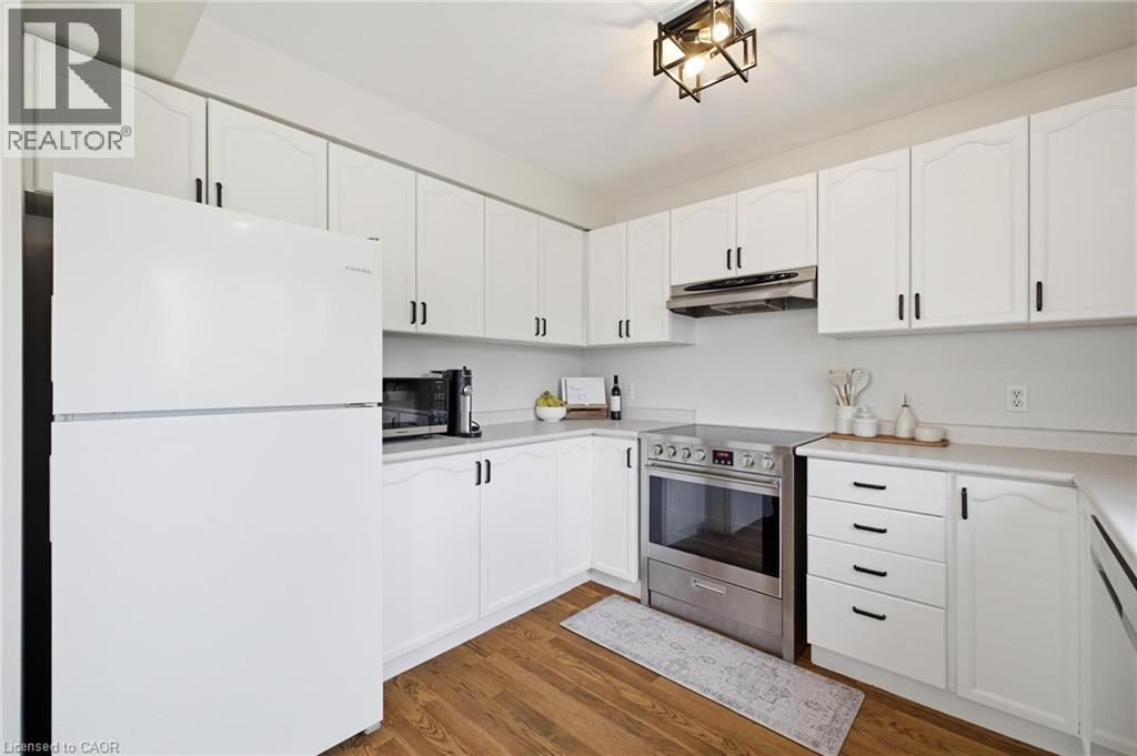 770 Brock Street — photo 16