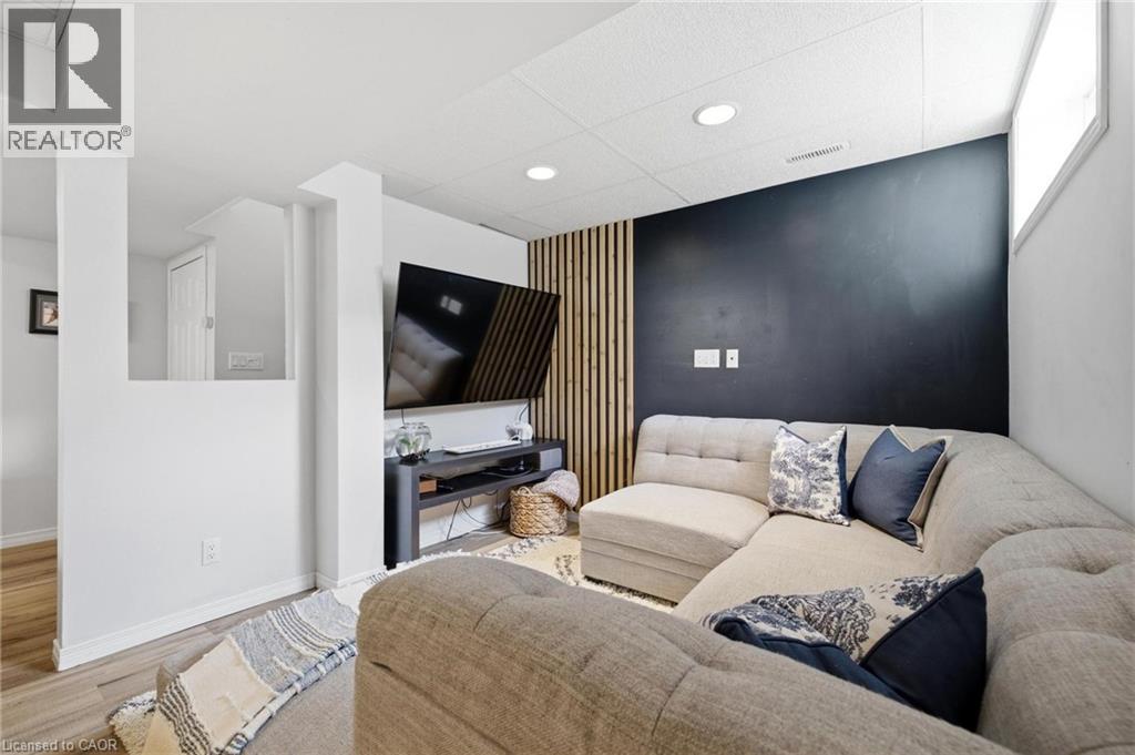 770 Brock Street — photo 30