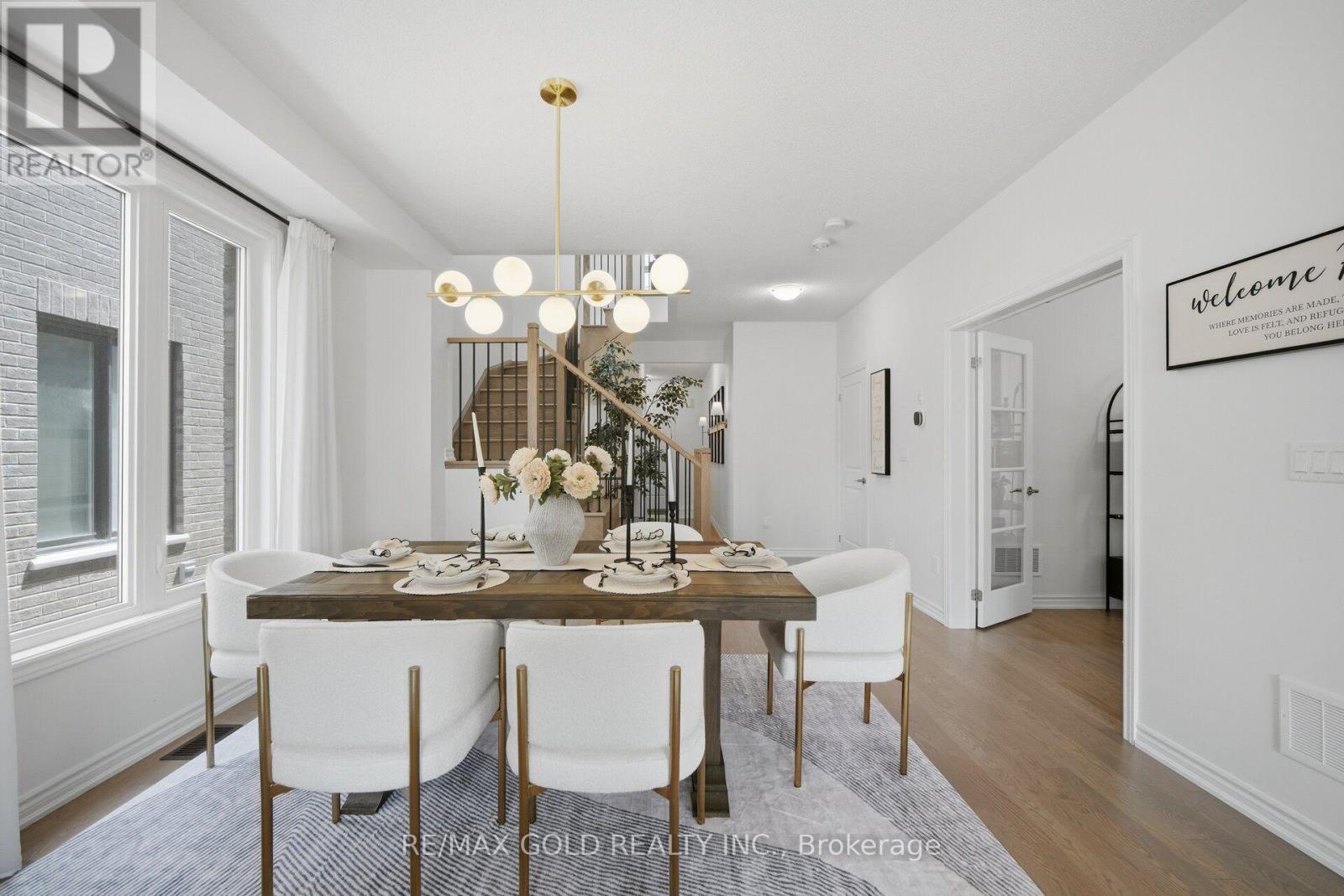 8 Huggins Drive, Whitby, ON photo 7