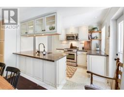 214 Gainsborough Road, Toronto, ON M4L3C6 Photo 12