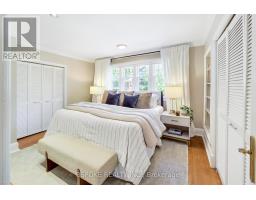 214 Gainsborough Road, Toronto, ON M4L3C6 Photo 16