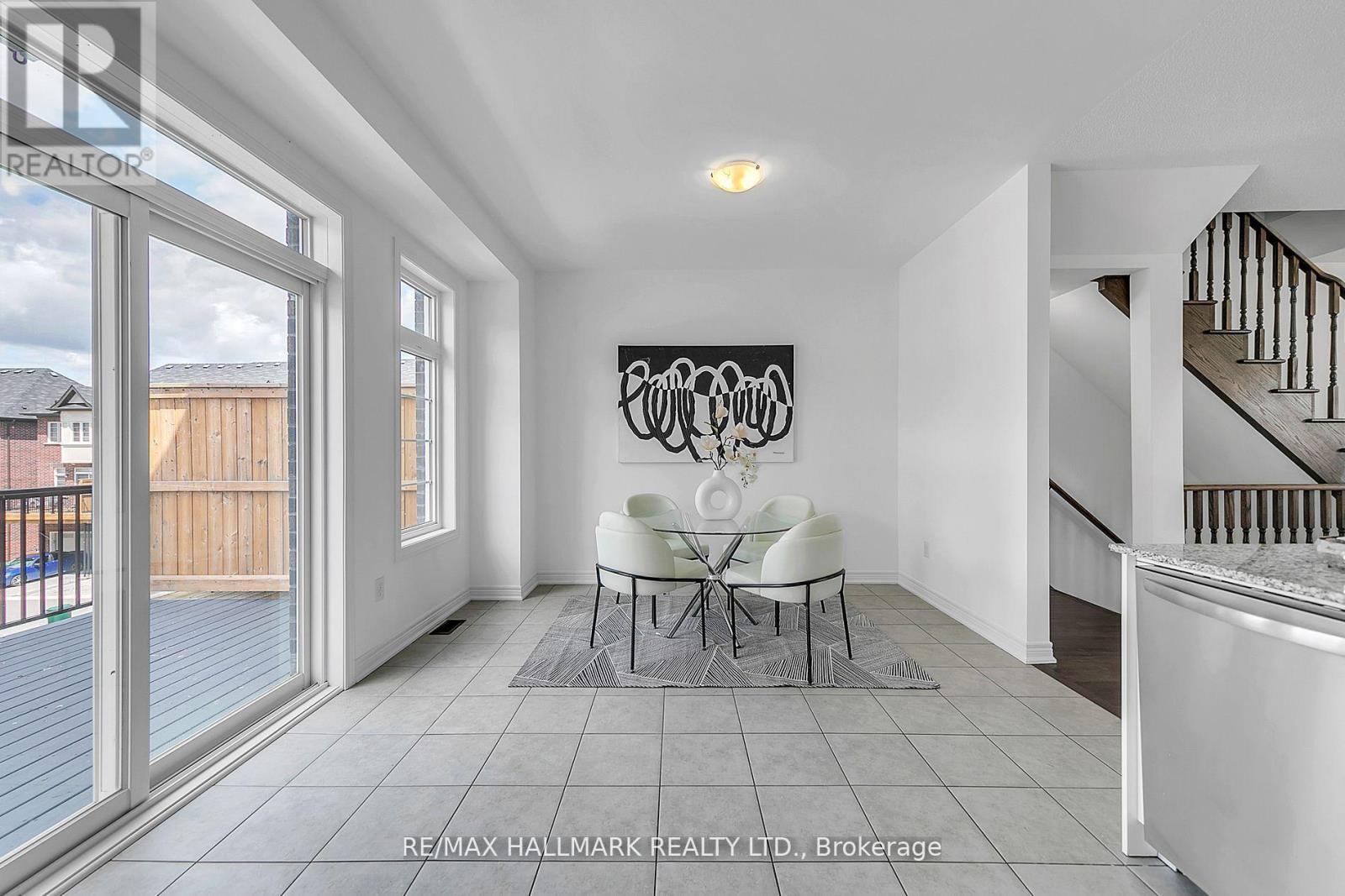 284 KING ROAD - 12