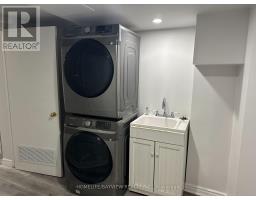 36 Rosanna(lower Level) Crescent, Vaughan, ON L6A2T3 Photo 9