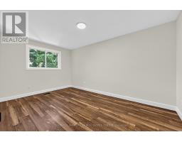 Bedroom 5 - 39 Highcroft Road, Barrie, ON L4N2X6 Photo 10