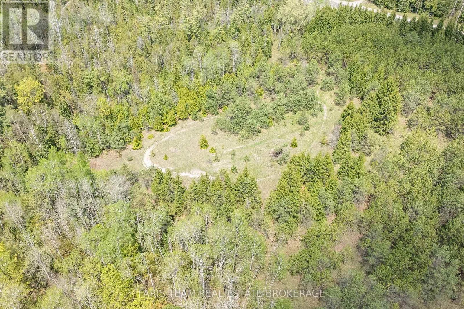 4 MILLS CIRCLE - Image 47