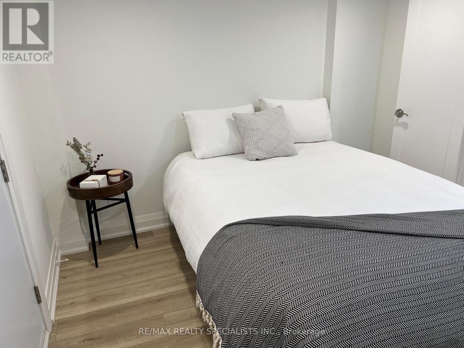 252 EARLSCOURT AVENUE - Image 32