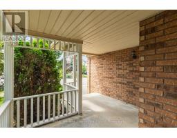35 Virginia Drive, Whitby, ON L1R2X9 Photo 31