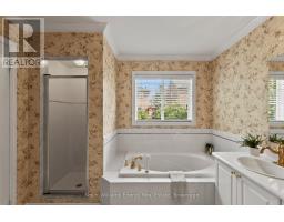 35 Virginia Drive, Whitby, ON L1R2X9 Photo 22