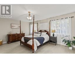 35 Virginia Drive, Whitby, ON L1R2X9 Photo 18