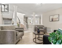 Family room - 35 Virginia Drive, Whitby, ON L1R2X9 Photo 6