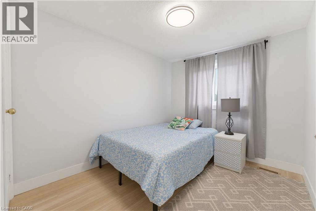 #4 138 BLACKHORNE Drive - Image 18