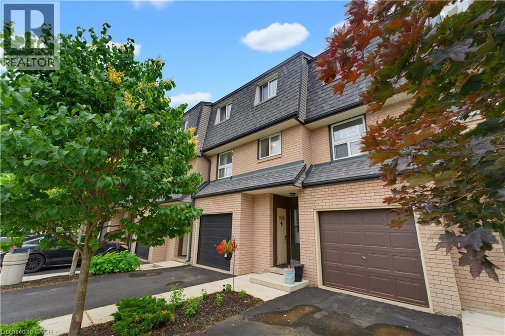138 BLACKHORNE Drive Unit# 4 — photo 3
