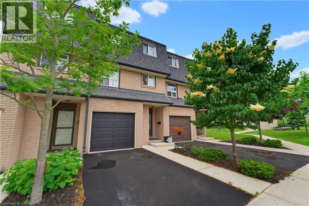 #4 138 BLACKHORNE Drive, Kitchener, Ontario, N2E1Z3, Kitchener, Ontario — photo 4 of 5