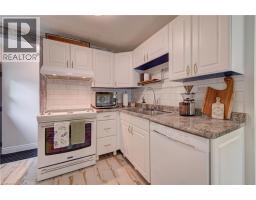 73 Christopher Drive, Waterloo, ON N2J4J6 Photo 24