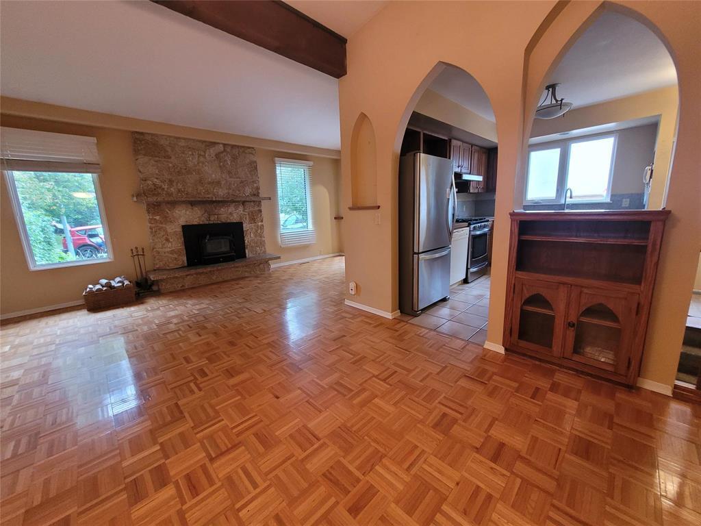 24 Kettering Street, Winnipeg, Manitoba, R3R2A1, Winnipeg, Manitoba — photo 3 of 5