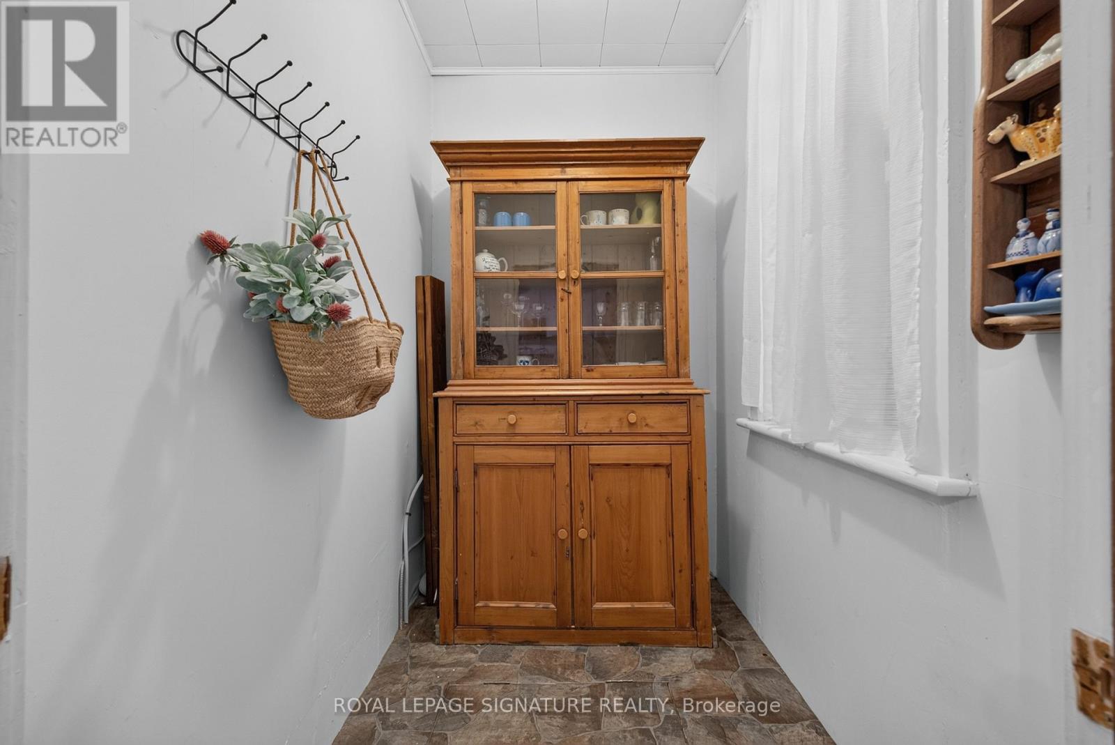 214 EDWARD STREET - 16