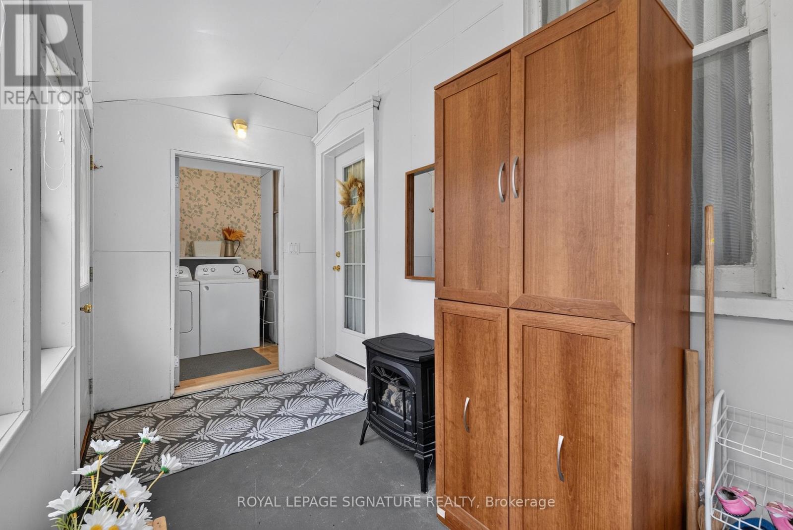 214 EDWARD STREET - 23