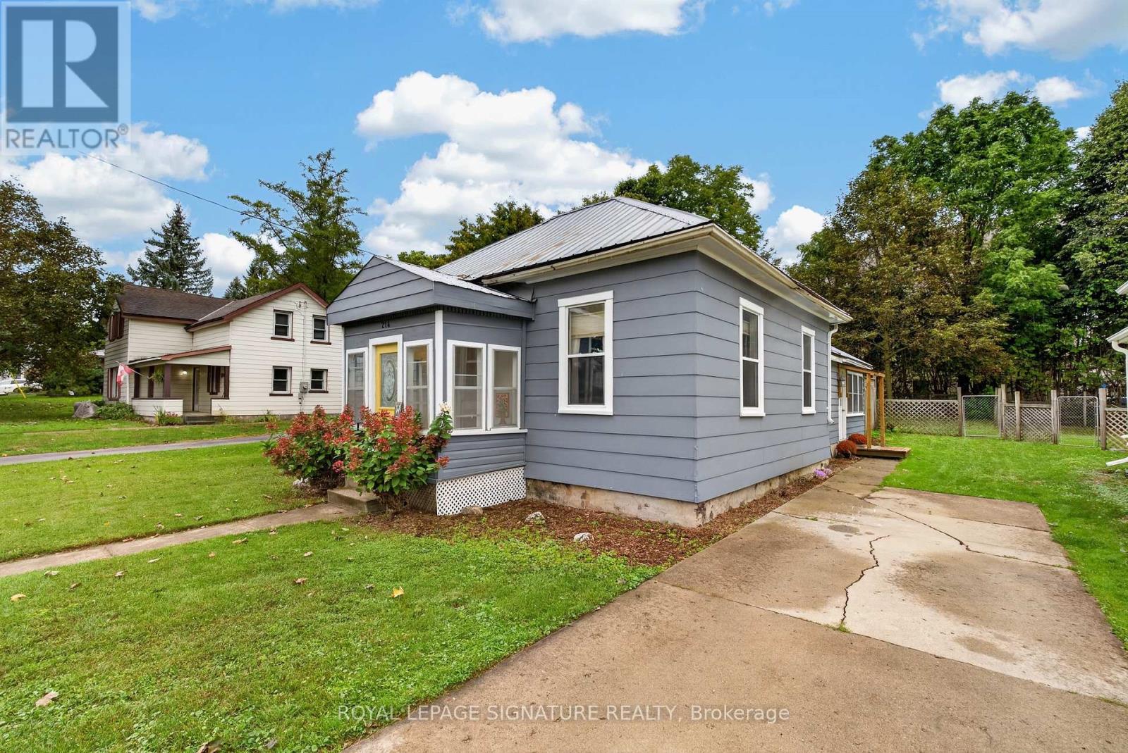 214 EDWARD STREET - 30