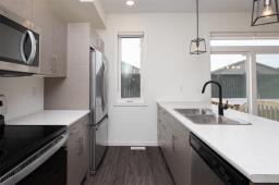4pc Ensuite bath - 804 388 Pipeline Road, Winnipeg, MB R2P2T4 Photo 9