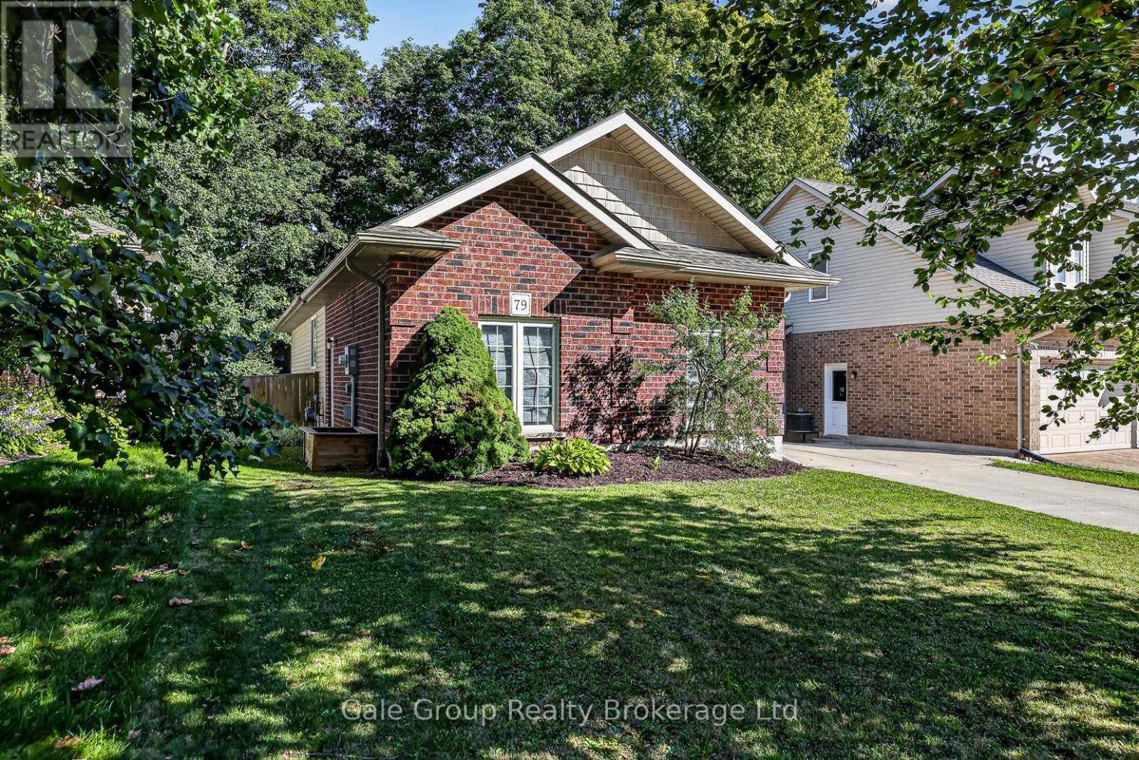 79 POTTERS WAY, Woodstock (Woodstock - South) — photo 2