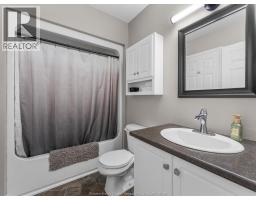 18 Kirk Street, Chatham, ON N7M3P8 Photo 15