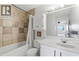 48 West Aarsby Road, Cochrane, AB T4C1L3 Photo 17