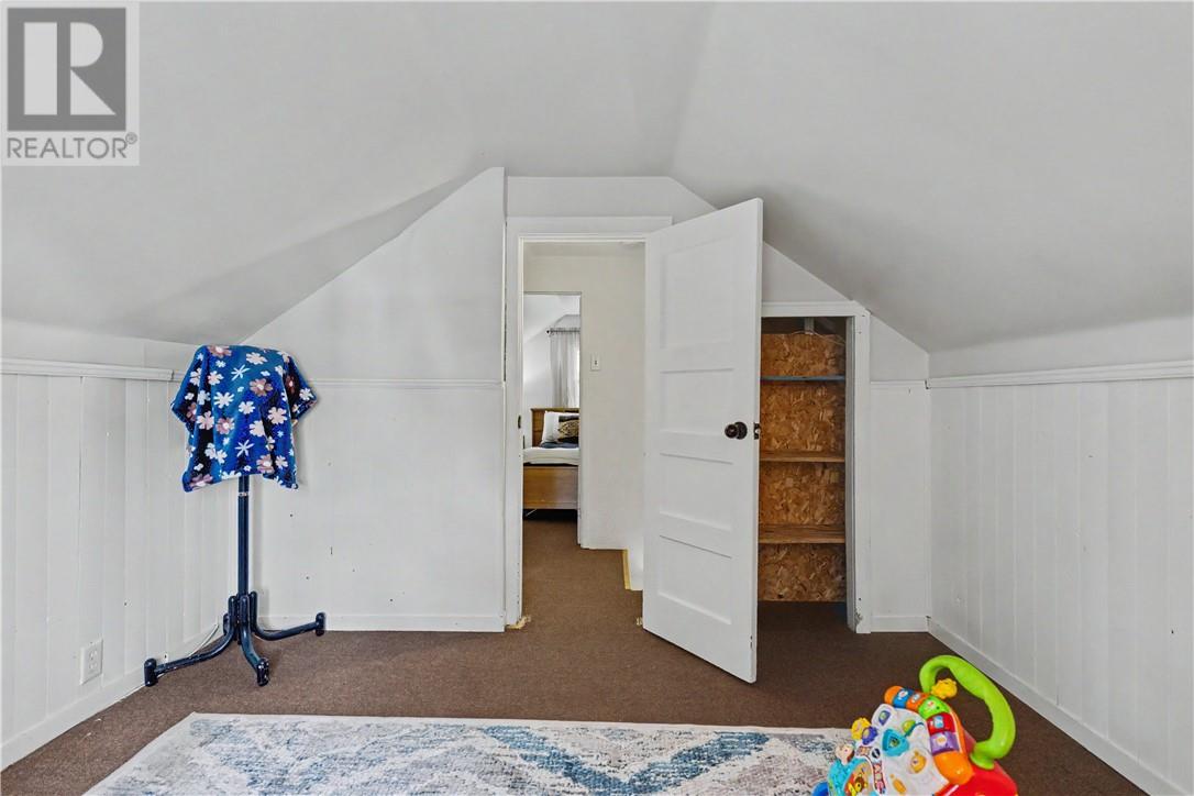 87 Simcoe Street - Image 19
