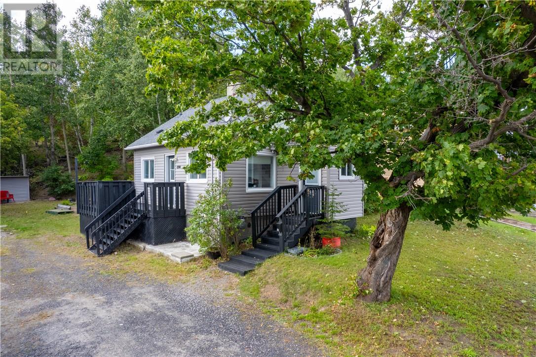 87 Simcoe Street - 37