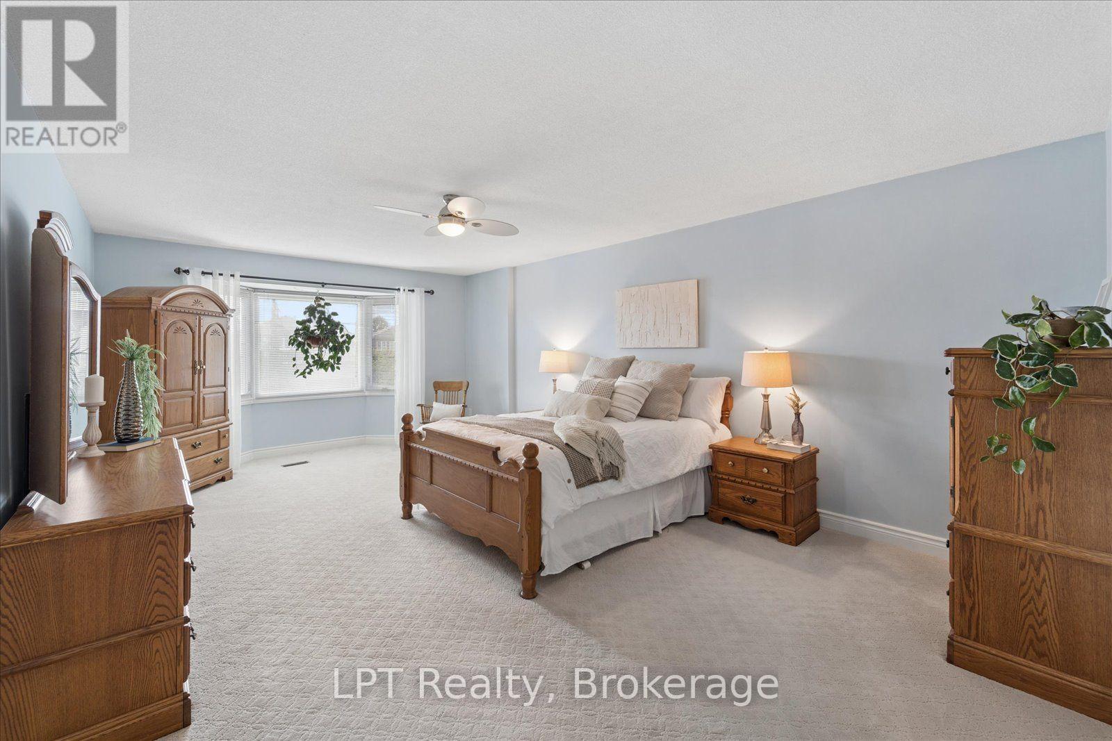 22 Ennisclare Place, Whitby, ON photo 23