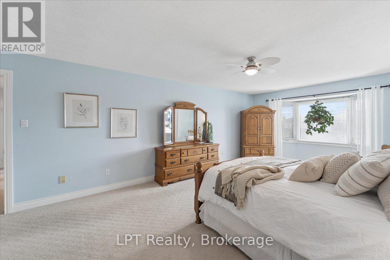 22 Ennisclare Place, Whitby, ON photo 24